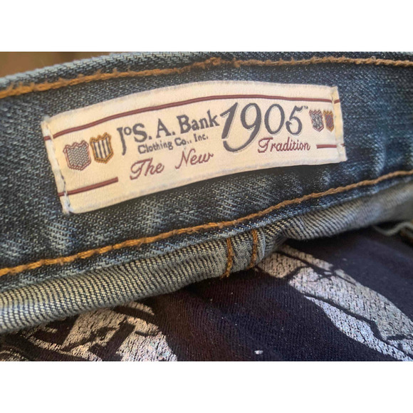 Jos A Bank 1905 jeans - like new - 40W 32L - Picture 10 of 11